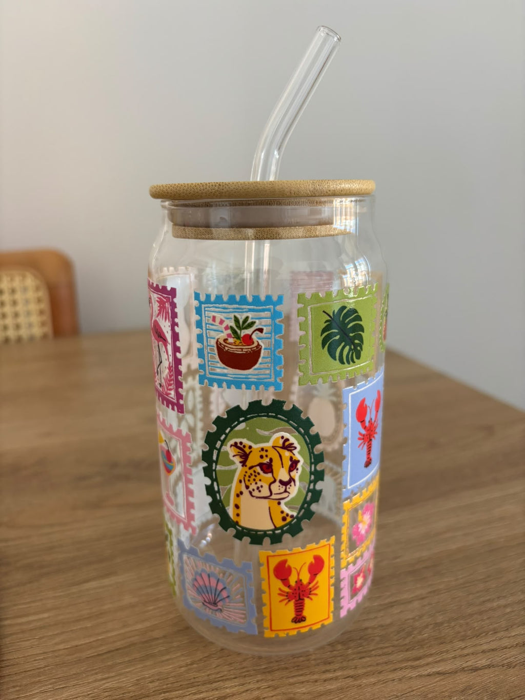 Tropikal Desenli Bambu Kapaklı Pipetli Cam Bardak 550ml