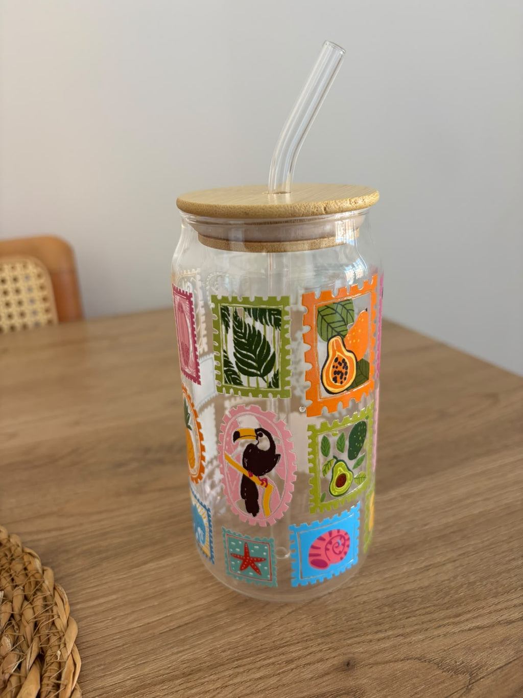Tropikal Desenli Bambu Kapaklı Pipetli Cam Bardak 550ml